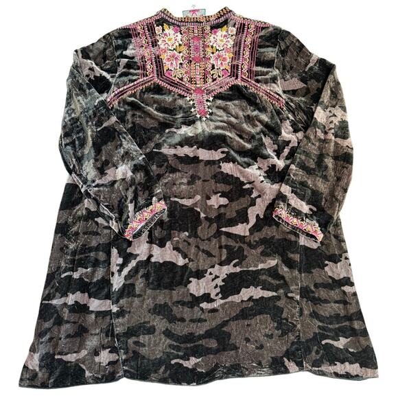 Johnny Was Multicolored Embroidered Camo, Silk/Velvet, Long Sleeve Dress- XL - Picture 3 of 9